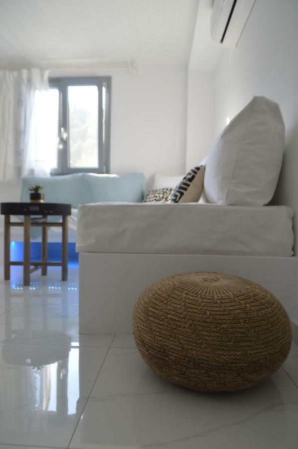 Small Paradise Andros Town Bagian luar foto