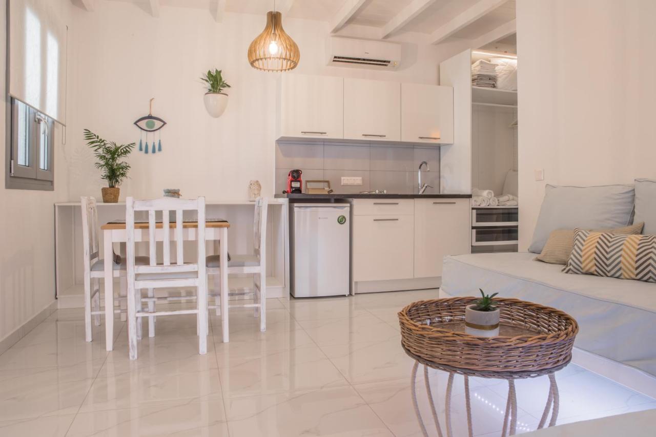 Small Paradise Andros Town Bagian luar foto